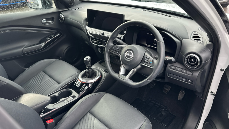 Nissan Juke 1.0 DiG-T Tekna 5dr Petrol Hatchback